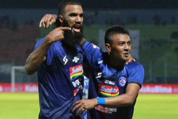 Arema FC: Kisah Pahit Dua Pemain yang Disia-siakan