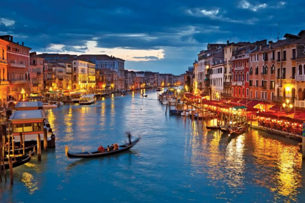 Canal Grande: Jantung Romantis Kota Venesia yang Mengalir Sepanjang Sejarah