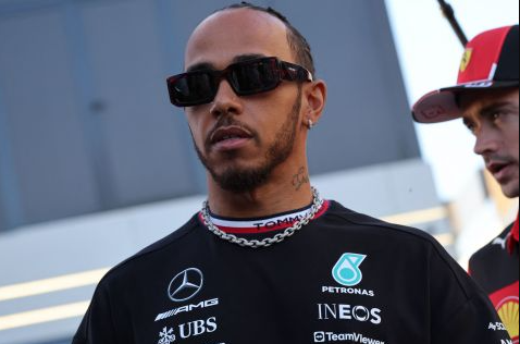 Lewis Hamilton Tegaskan Ingin Bertahan di Mercedes: Kepastian Masa Depan Pembalap Hebat di Dunia Formula 1