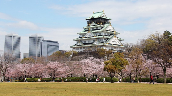 Osaka Castle: Keseimbangan Antara Warisan Sejarah dan Kemegahan Modern