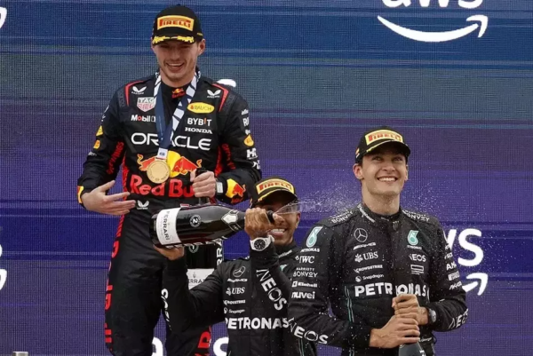 Verstappen Menangkan F1 GP Spanyol 2023, Mercedes Dobel Podium: Kepala Kuda Merah Kembali di Puncak