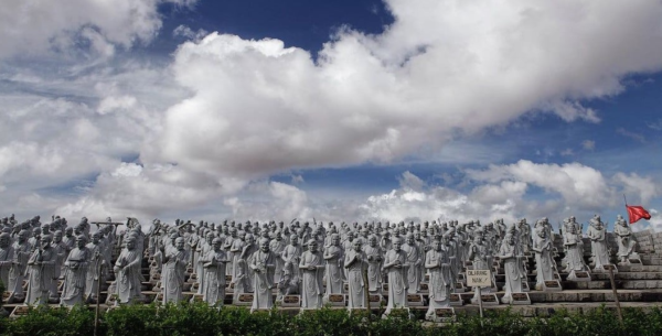 Eksplorasi Keindahan Patung Seribu di Bintan: Pesona Karya Seni yang Menggoda Mata